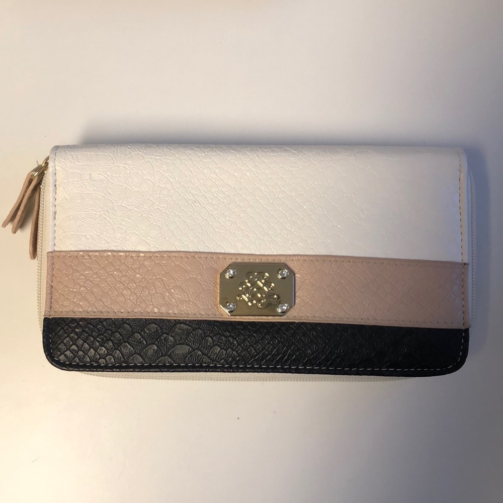 Jessica Simpson Wallet